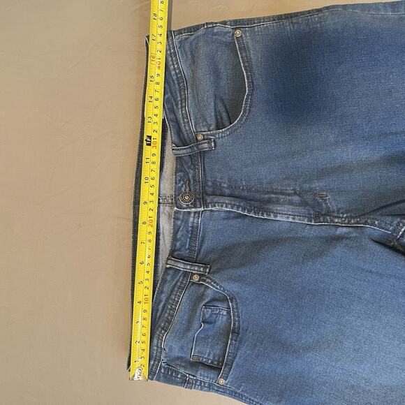 Buffalo David Bitton Jeans Men's 36X32 Axel Slim Straight Medium Wash Stretch - Picture 6 of 9